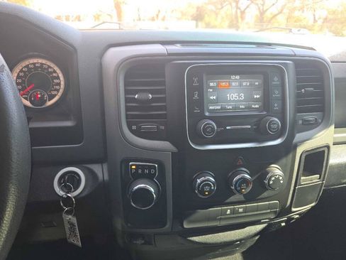 Used 2018 RAM 1500 Express RWD image 22