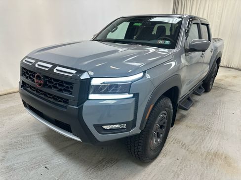 Certified 2025 Nissan Frontier PRO-4X w/ Pro Convenience Package AWD/4WD image 9