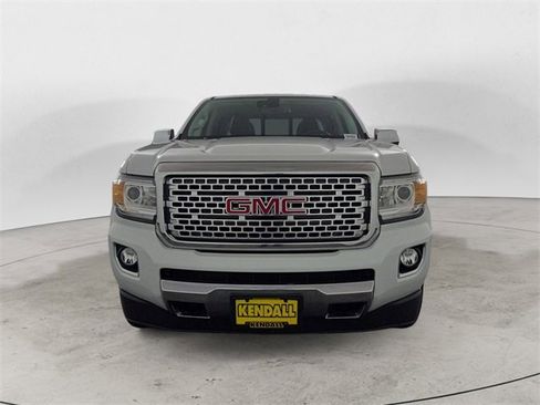 Used 2020 GMC Canyon Denali image 8