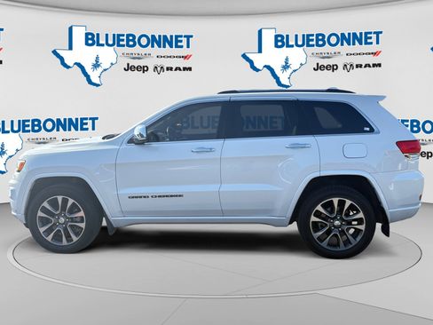 Used 2017 Jeep Grand Cherokee Overland AWD/4WD image 8