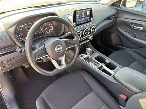 Used 2024 Nissan Sentra SV FWD image 18