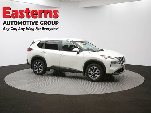 Used 2022 Nissan Rogue SV image 43