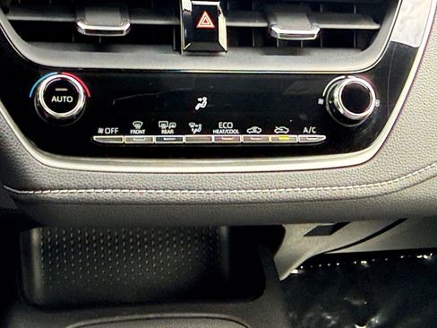 Used 2019 Toyota Corolla SE FWD image 15