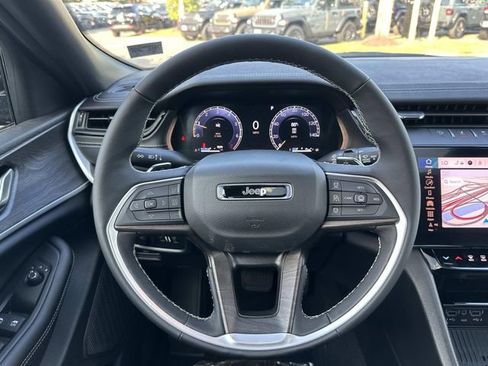 New 2026 Jeep Grand Cherokee L 4WD image 15