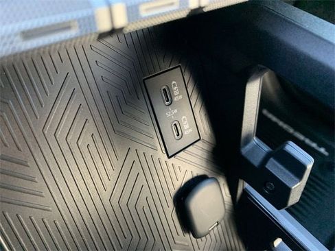 New 2025 Toyota Tacoma SR5 image 27