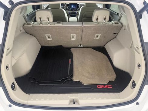 Used 2018 GMC Terrain Denali w/ Comfort Package AWD/4WD image 17