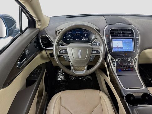Used 2019 Lincoln Nautilus Reserve AWD/4WD image 29