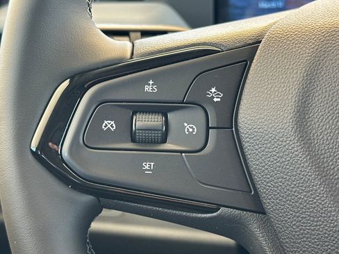 New 2027 Chevrolet Bolt LT w/ Comfort Package image 26