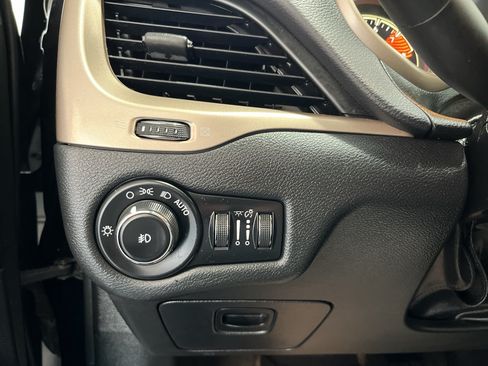 Used 2017 Jeep Cherokee High Altitude AWD/4WD image 30