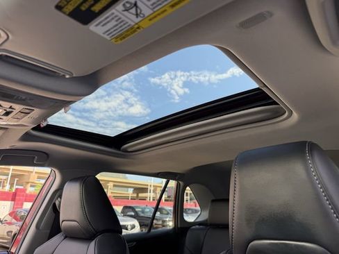 Used 2023 Toyota RAV4 XLE Premium image 25