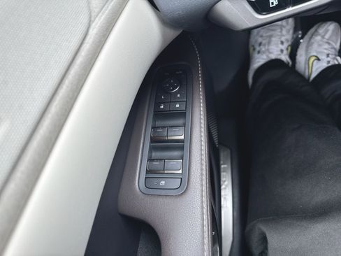 Used 2024 Lexus RX 450h AWD w/ Convenience Package image 9