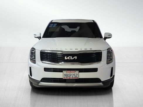 Used 2022 Kia Telluride LX AWD/4WD image 2