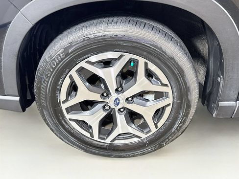 Used 2024 Subaru Forester Premium AWD/4WD image 42