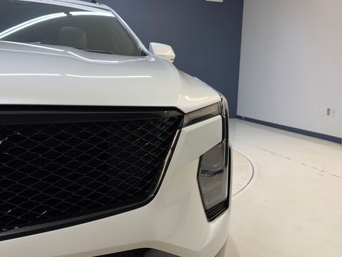 Certified 2024 Cadillac XT4 Sport FWD image 11