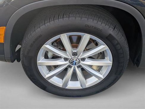 Used 2017 Volkswagen Tiguan Wolfsburg Edition image 10