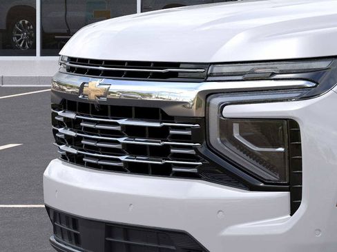 New 2025 Chevrolet Suburban Premier image 13