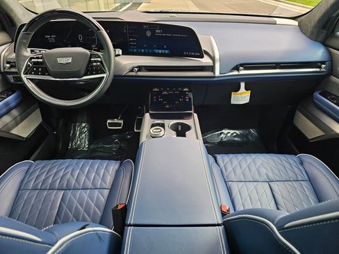 Used 2026 Cadillac Vistiq Premium Luxury image 20