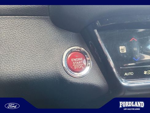 Used 2017 Honda HR-V EX image 29