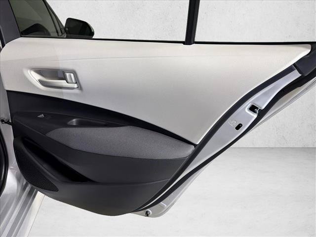 Used 2025 Toyota Corolla LE FWD image 16