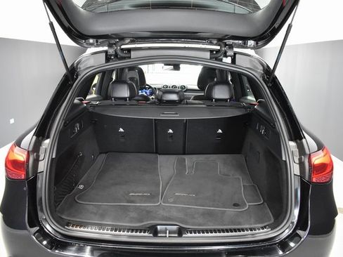 Used 2025 Mercedes-Benz GLC 43 AMG 4MATIC image 37