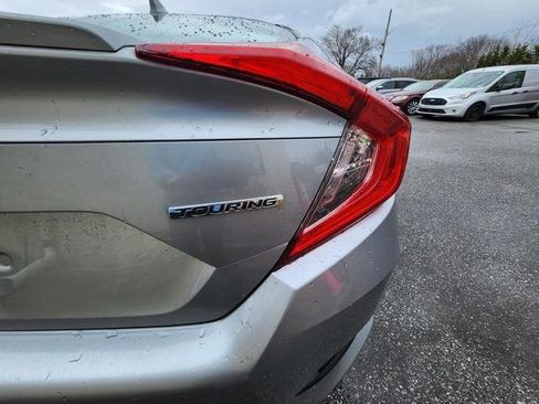 Used 2017 Honda Civic Touring image 23