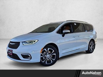 New 2026 Chrysler Pacifica Pinnacle