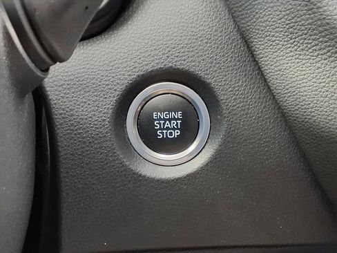 Used 2024 Toyota Corolla SE image 11