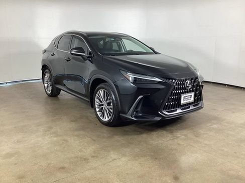 Used 2022 Lexus NX 350h AWD w/ Vision Package image 4