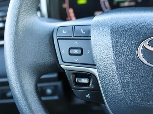 Used 2025 Toyota Camry LE image 25