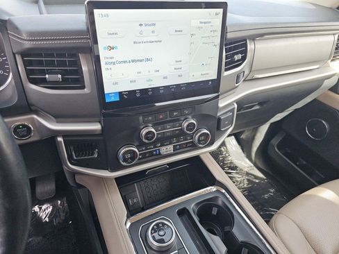 Used 2024 Ford Expedition Max XLT AWD/4WD image 31