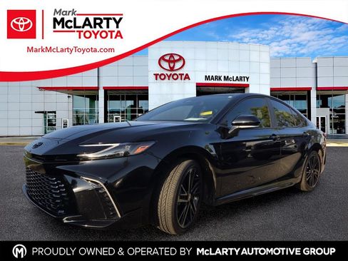 Used 2026 Toyota Camry XSE FWD image 1