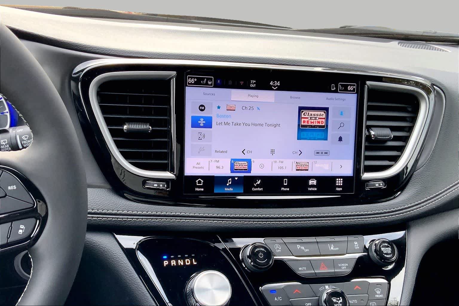 New 2026 Chrysler Pacifica Select w/ S Appearance Package FWD image 6