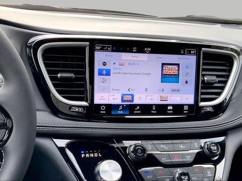 New 2026 Chrysler Pacifica Select w/ S Appearance Package FWD image 6