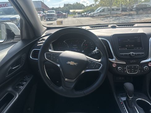Used 2024 Chevrolet Equinox LT AWD/4WD image 23