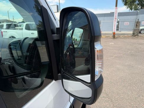 Used 2025 RAM ProMaster 2500 w/ U-Haul Equipment Group FWD image 34