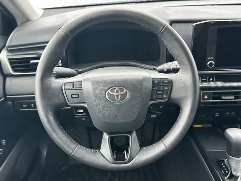 Certified 2025 Toyota Camry LE w/ Convenience Package image 19