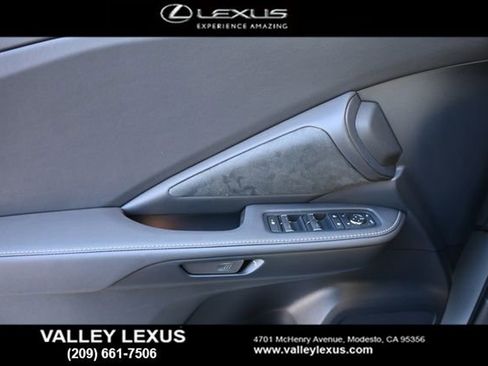 New 2026 Lexus TX 500h AWD image 17