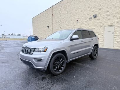 Used 2020 Jeep Grand Cherokee Altitude