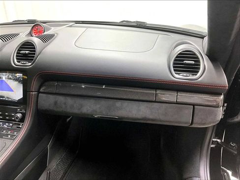 Used 2021 Porsche 718 Cayman GT4 image 25