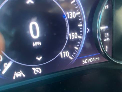 Used 2023 Buick Enclave Avenir w/ Trailering Package, 5000 lbs. FWD image 24