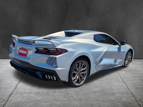 Used 2021 Chevrolet Corvette Stingray Premium Conv w/ Z51 Performance Package RWD image 4