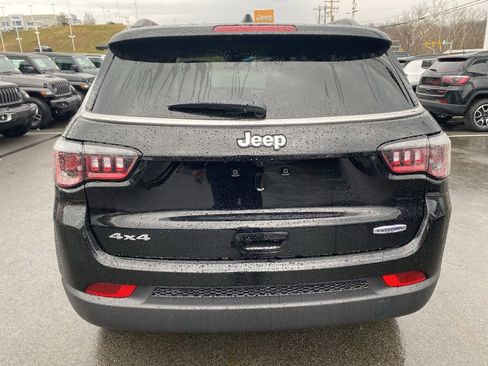 New 2026 Jeep Compass Latitude image 4