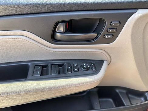 Used 2018 Honda Odyssey EX-L image 13