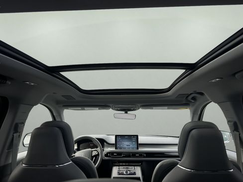 Used 2021 Lincoln Aviator Reserve w/ Equipment Group 202A image 16