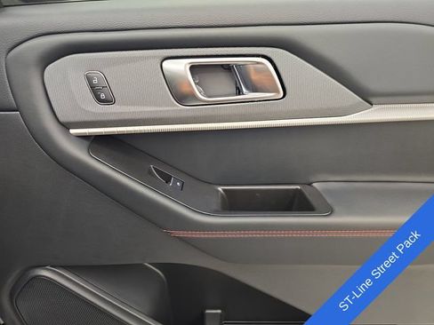 New 2026 Ford Explorer ST-Line w/ ST-Line Street Pack AWD/4WD image 12
