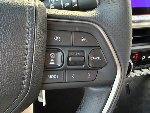 New 2025 Toyota 4Runner Limited image 14