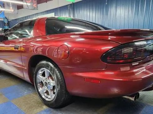 Used 1995 Pontiac Firebird Formula image 7
