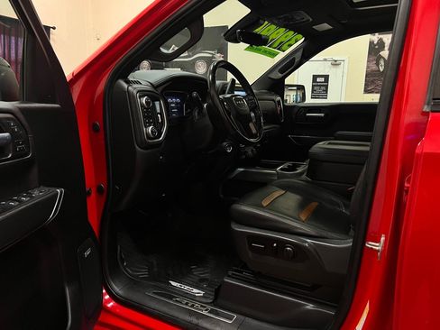 Used 2021 GMC Sierra 1500 AT4 w/ AT4 Value Package AWD/4WD image 16