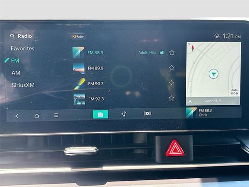 Used 2025 Kia Carnival FWD image 15