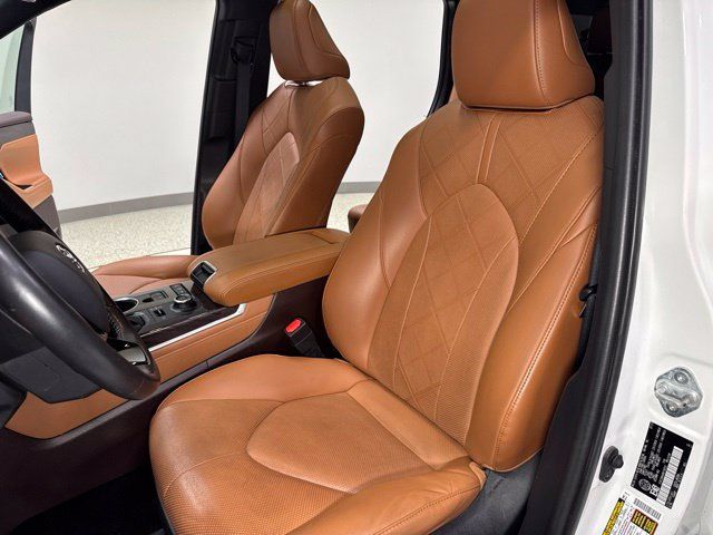 Used 2021 Toyota Highlander Platinum AWD/4WD image 17
